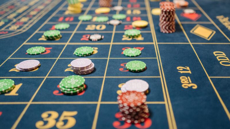 Baccarat Table Basics: From Card Scoring to Final Results
